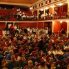 01_01 Mientas se llena el Teatro Salón Cervantes la agrupación de flautas ameniza la entrada